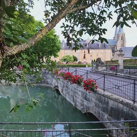 Maison 3 Etoiles Mouzon Centre Voie Verte 50M Parking 2 Salles Bain Vakantiehuis Mouzon (Ardennes)