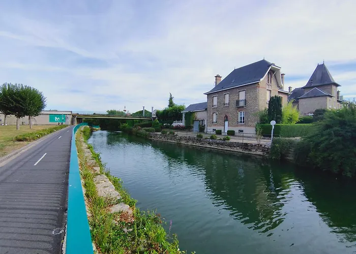 Maison 3 Etoiles Centre Voie Verte 50m Parking 2 Salles Bain Ferienhaus