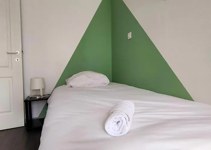 Maison 3 Etoiles Centre Voie Verte 50m Parking 2 Salles Bain Mouzon (Ardennes)